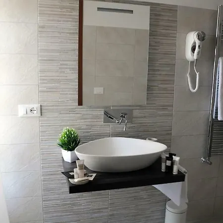 Antica Di Bruto Guest house 3*